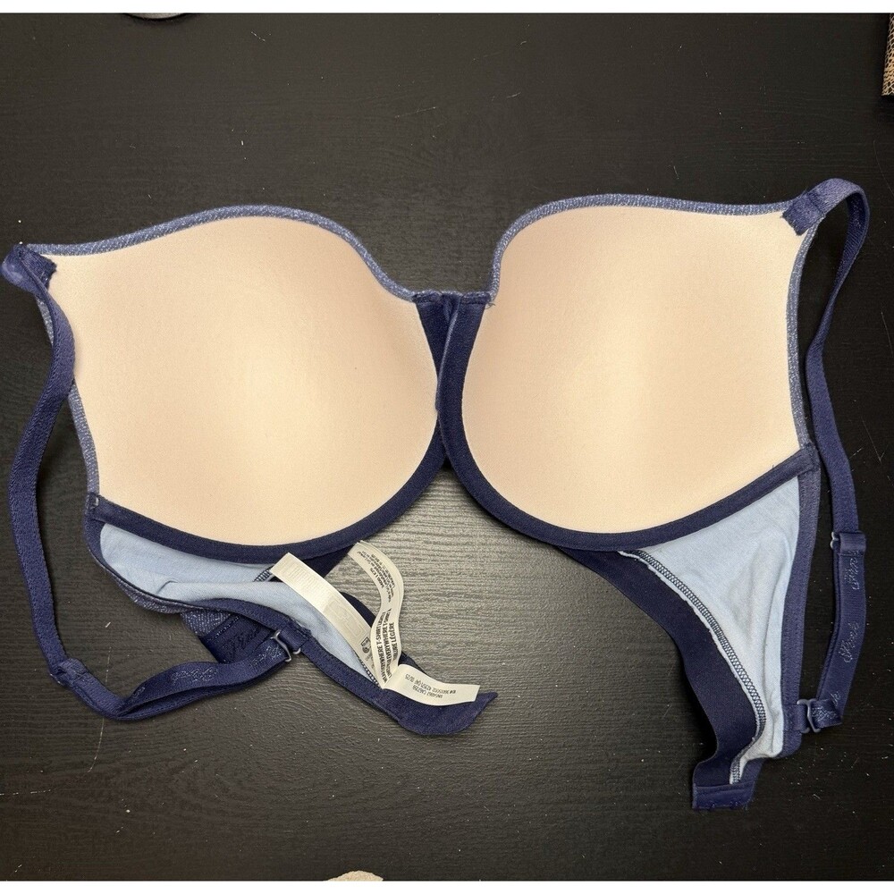 Victoria’s Secret 2 Pc Bra Lot 34DD - Picture 3 of 8